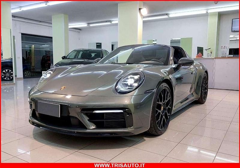 Usata Porsche 911 450 CV (330 kW) 2024 Verde Berlina