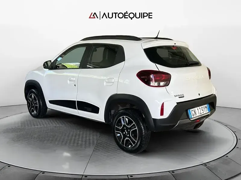 Usata Dacia Spring Comfort 33 kW (45 CV) 2023 Bianco Utilitaria