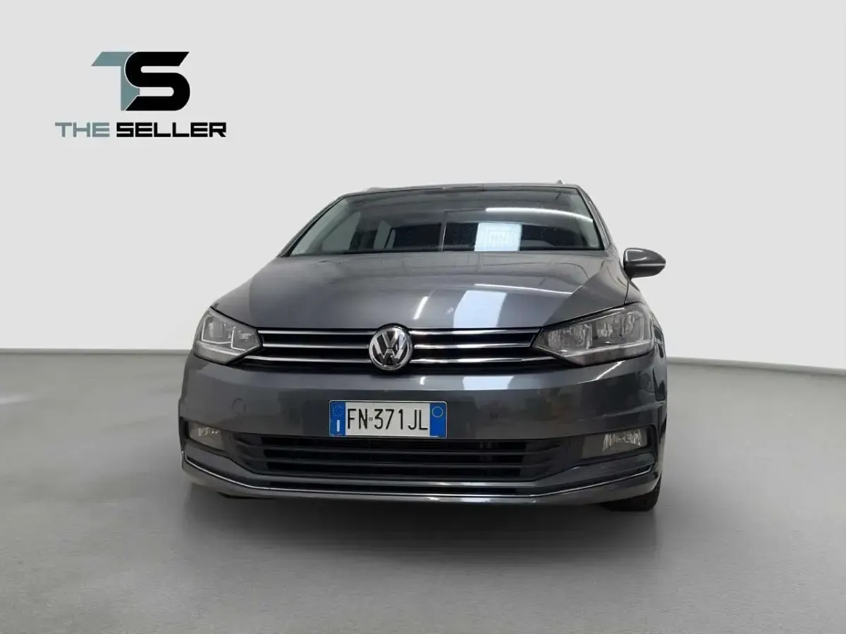 Usata VW Touran Executive 150 CV (110 kW) 2018 Grigio Monovolume