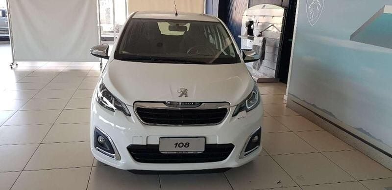 Usata Peugeot 108 Allure 72 CV (52 kW) 2020 Bianco Utilitaria