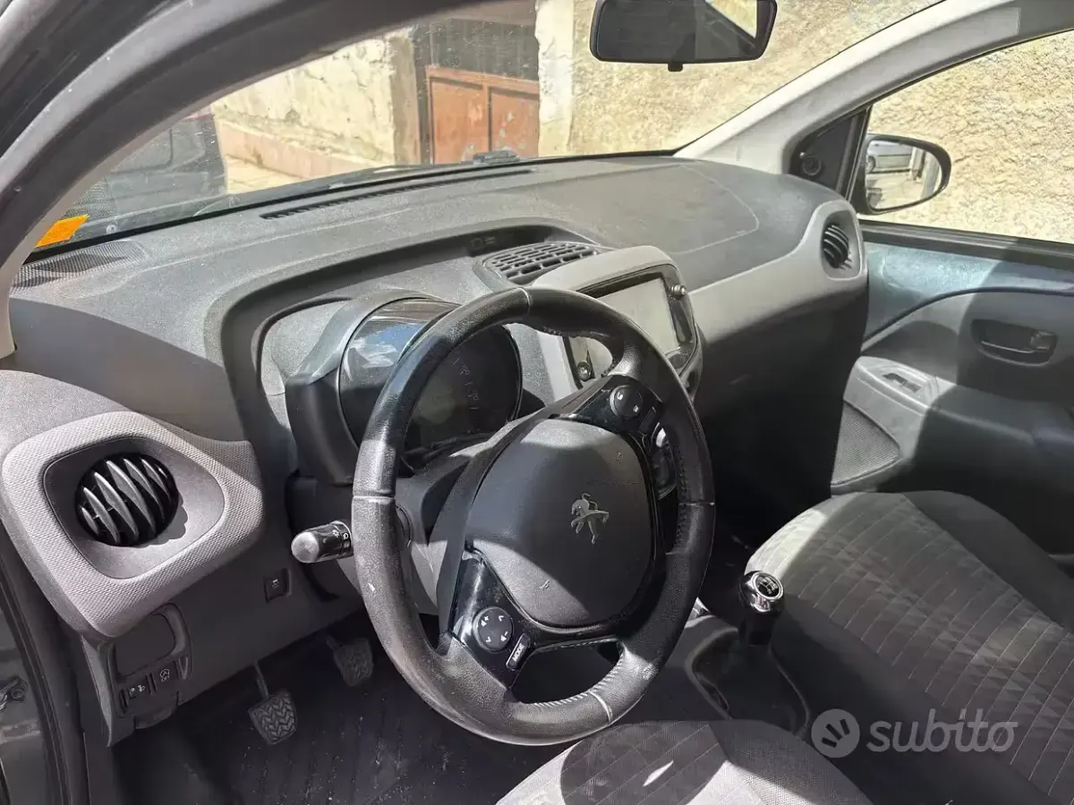Usata Peugeot 108 72 CV (52 kW) 2021 Grigio Berlina