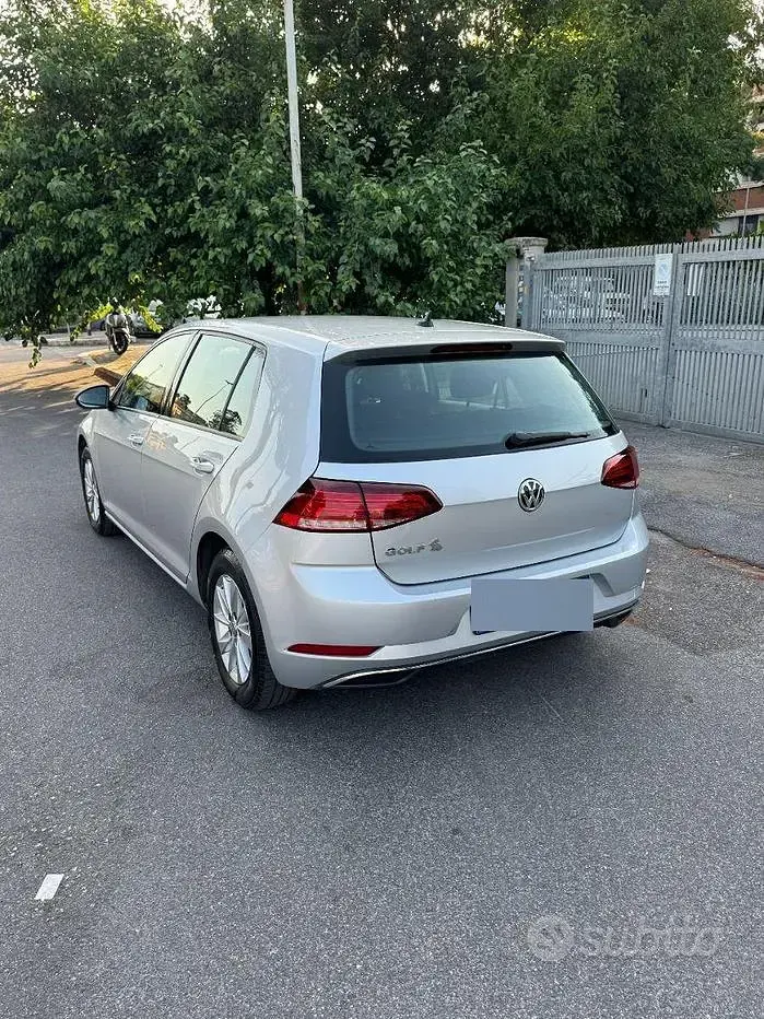 Usata VW Golf VIII 115 CV (84 kW) 2024 Grigio Berlina