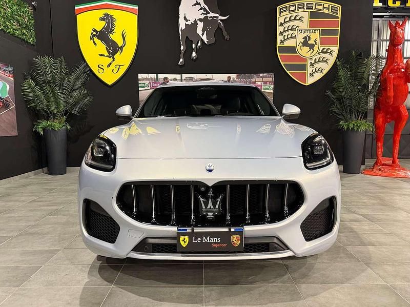 Usata Maserati Grecale GT 300 CV (220 kW) 2022 Grigio cangiante perlato SUV