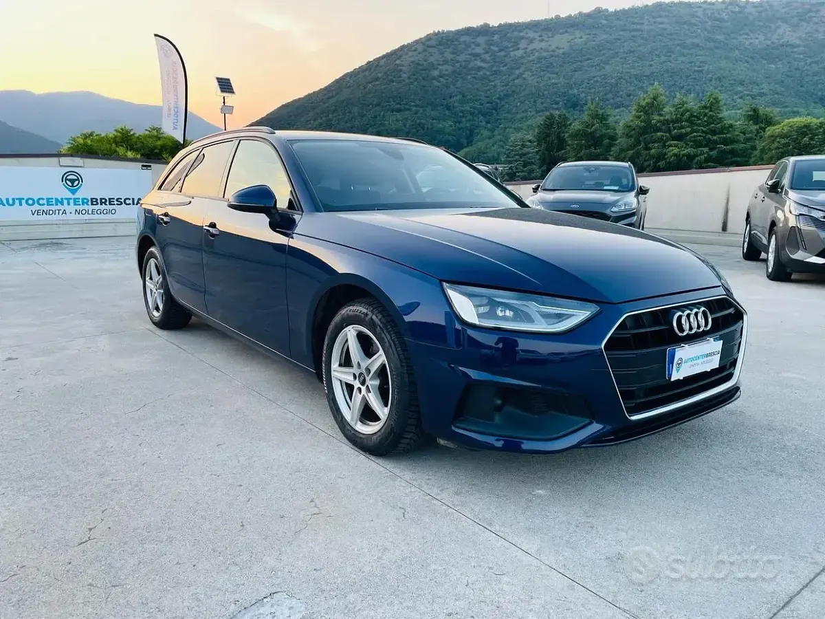 Usata Audi A4 Advanced 190 CV (139 kW) 2021 Blu Station wagon