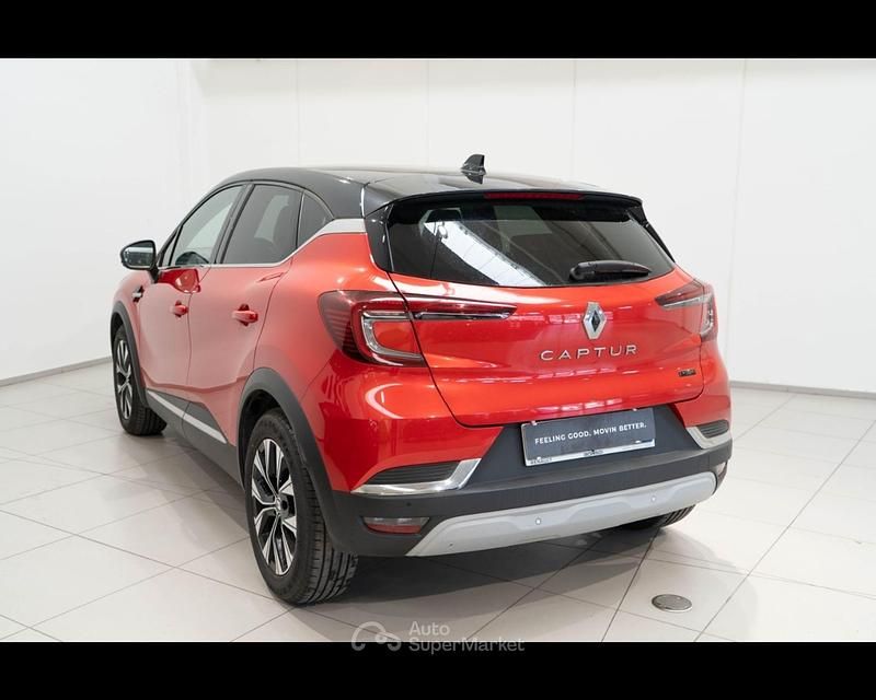 Usata Renault Captur Techno 94 CV (69 kW) 2023 Rosso SUV