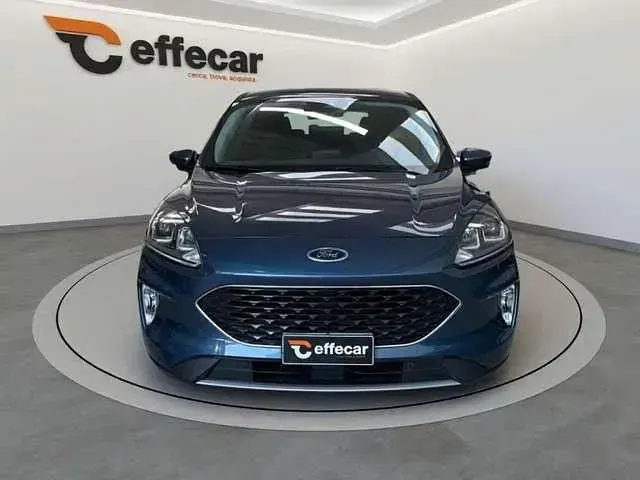 Usata Ford Kuga 120 CV (88 kW) 2022 Blu SUV