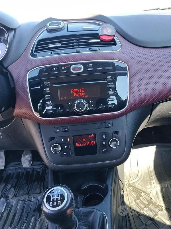 Usata Fiat Punto Evo Dynamic 75 CV (55 kW) 2010 Grigio Utilitaria