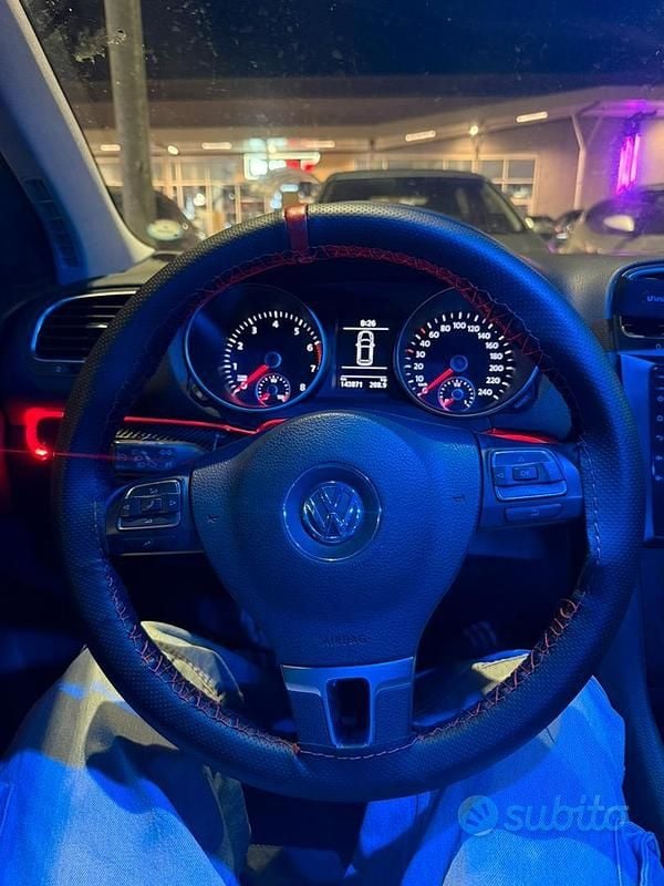 Usata VW Golf VI 122 CV (89 kW) 2010 Blu Utilitaria