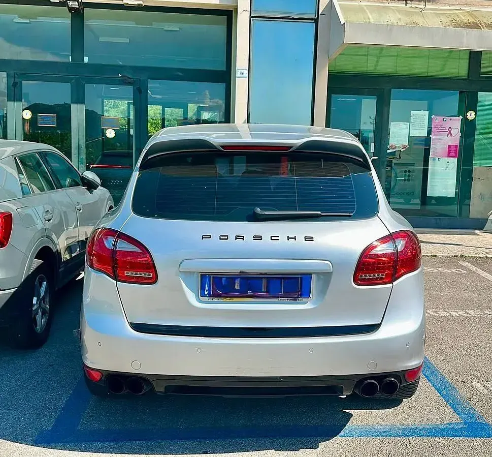 Usata Porsche Cayenne 245 CV (180 kW) 2011 SUV