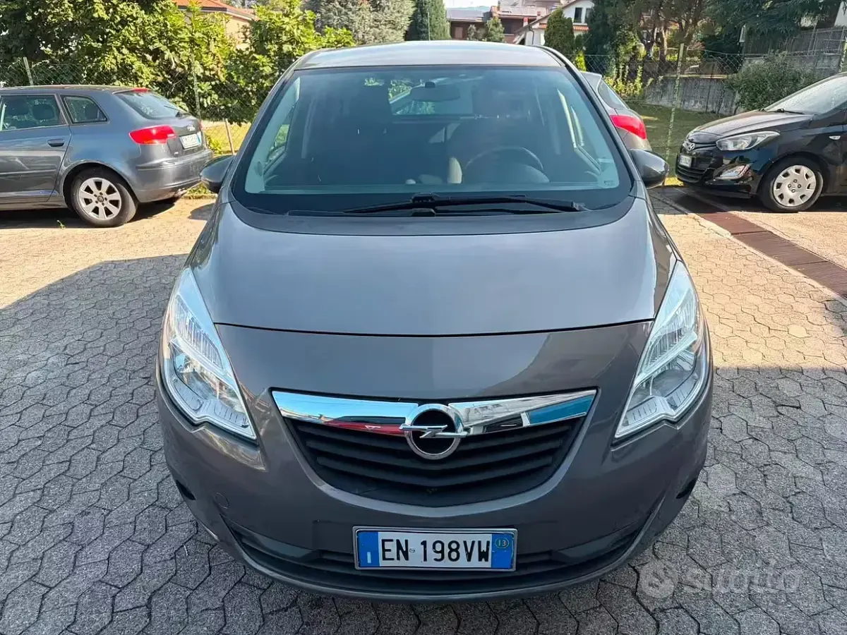 Usata Opel Meriva Cosmo 101 CV (74 kW) 2013 Other Monovolume