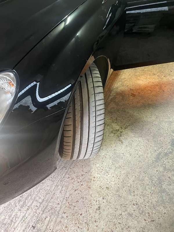 Nero Usata 2007 Mercedes 320 Tre volumi | 8000 € - Immagine 1/4