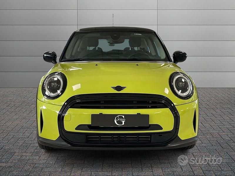 Usata Mini Cooper Classic 136 CV (100 kW) 2023 Giallo Utilitaria