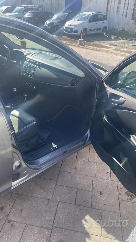 Usata Alfa Romeo Giulietta 105 CV (77 kW) 2014 Grigio Utilitaria