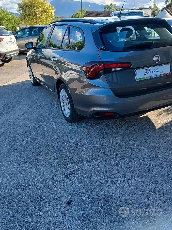 Usata Fiat Tipo S 120 CV (88 kW) 2018 Grigio Station wagon