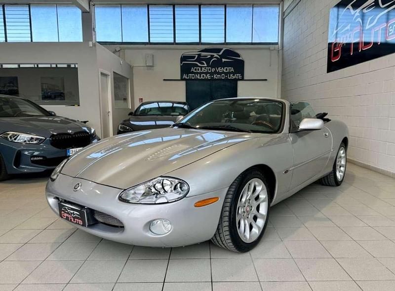 Usata Jaguar XKR 363 CV (266 kW) 2002 Cabrio