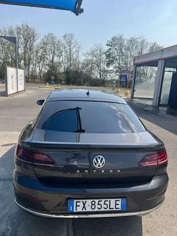 Usata VW Arteon Elegance 190 CV (139 kW) 2019 Utilitaria