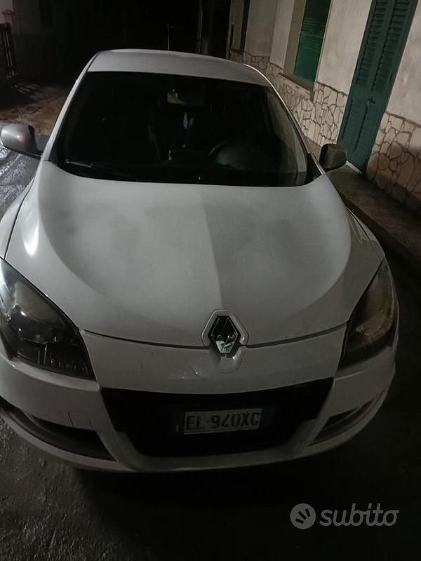 Usata Renault Mégane 110 CV (80 kW) 2012 Bianco Berlina