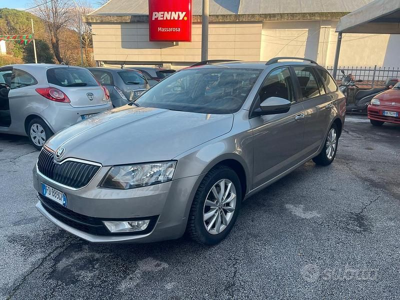 Usata Skoda Octavia G-TEC Active 110 CV (80 kW) 2016 Beige Berlina