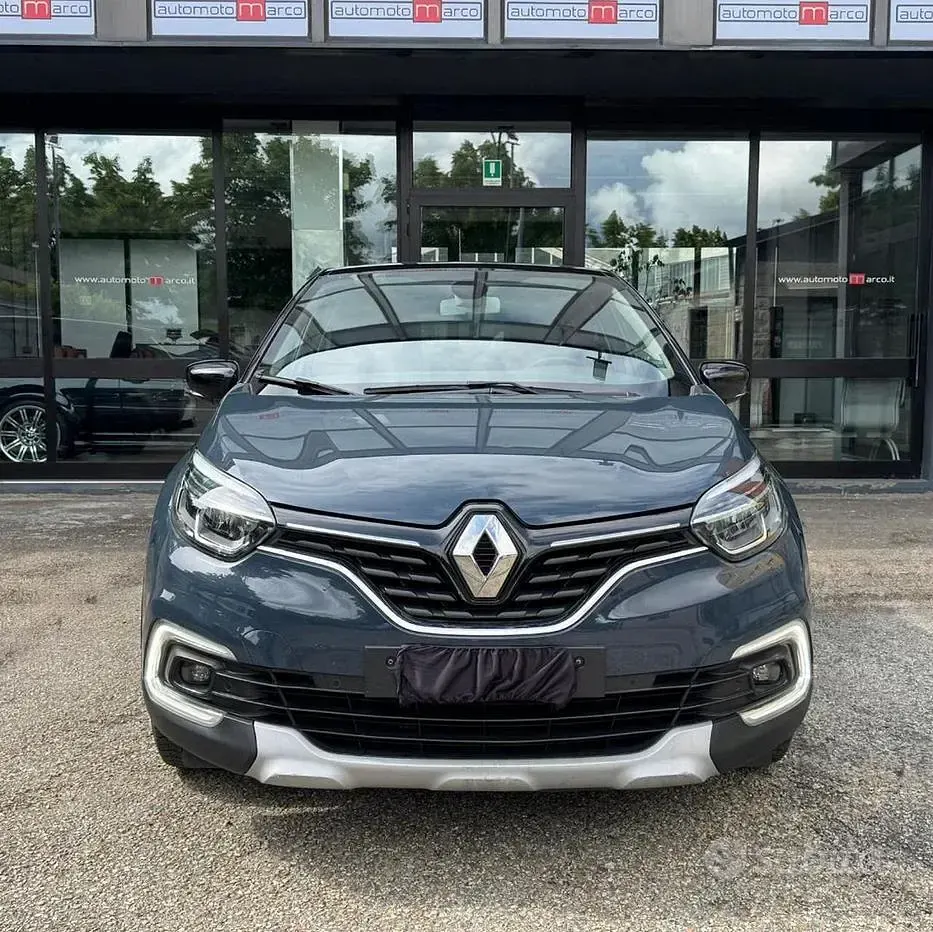 Usata Renault Captur 90 CV (66 kW) 2019 Blu SUV