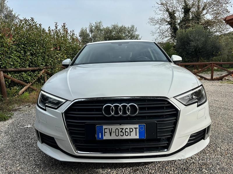 Usata Audi A3 Sport 116 CV (85 kW) 2019 Bianco Berlina