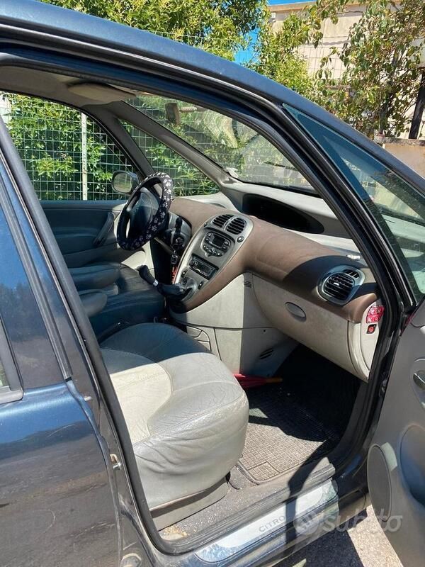 Usata Citroën Xsara 90 CV (66 kW) 2004 Blu Monovolume