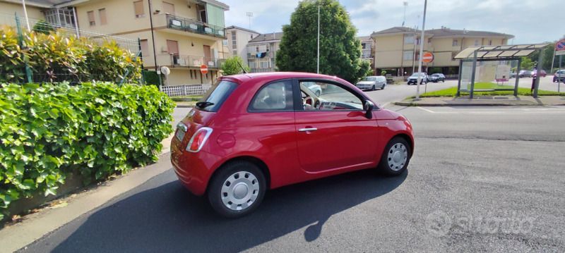 Usata Fiat 500 Pop 69 CV (50 kW) 2009 Rosso Utilitaria