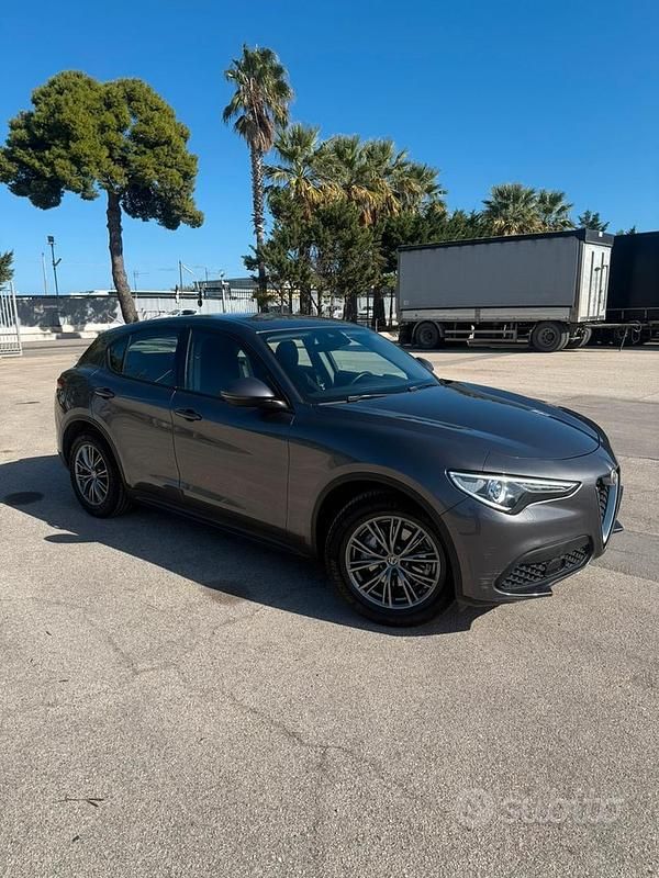 Usata Alfa Romeo Stelvio 160 CV (117 kW) 2020 SUV