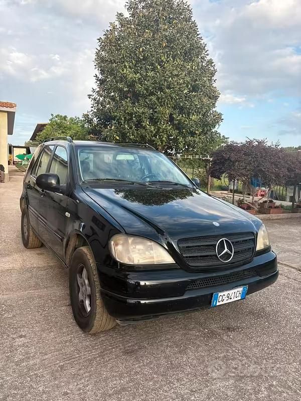 Usata Mercedes ML270 2000 Nero SUV