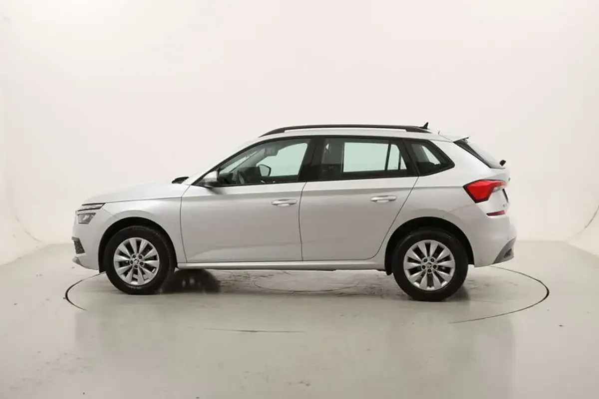 Usata Skoda Kamiq Ambition 110 CV (80 kW) 2022 Argento SUV