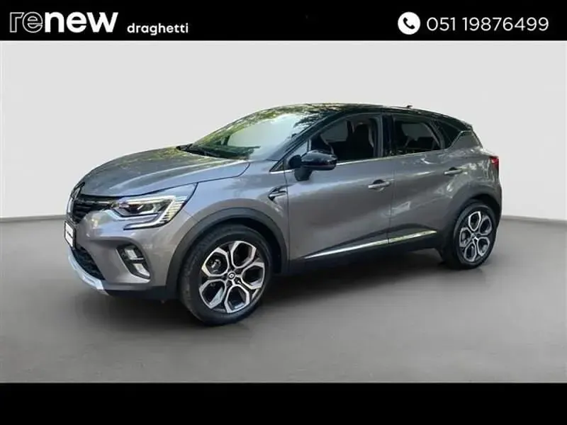 Usata Renault Captur Techno 100 CV (73 kW) 2023 Grigio scuro SUV