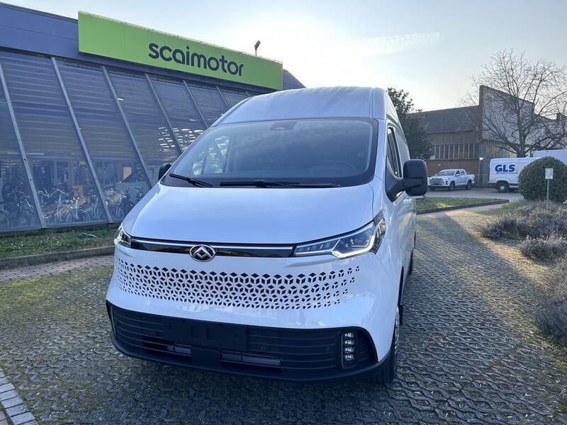 Bianco Nuova 2025 Maxus eDeliver 7 Furgone | 33.900 € - Immagine 1/4