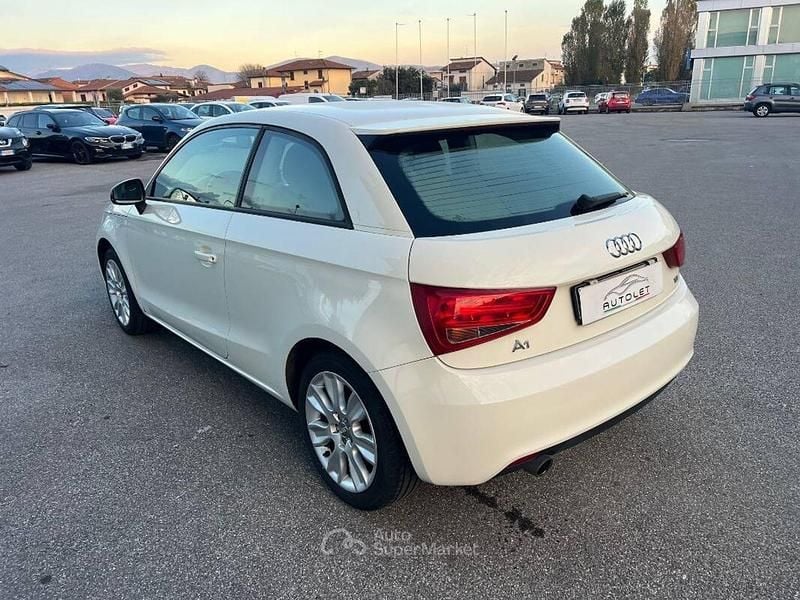 Usata Audi A1 Ambition 90 CV (66 kW) 2014 Bianco Utilitaria