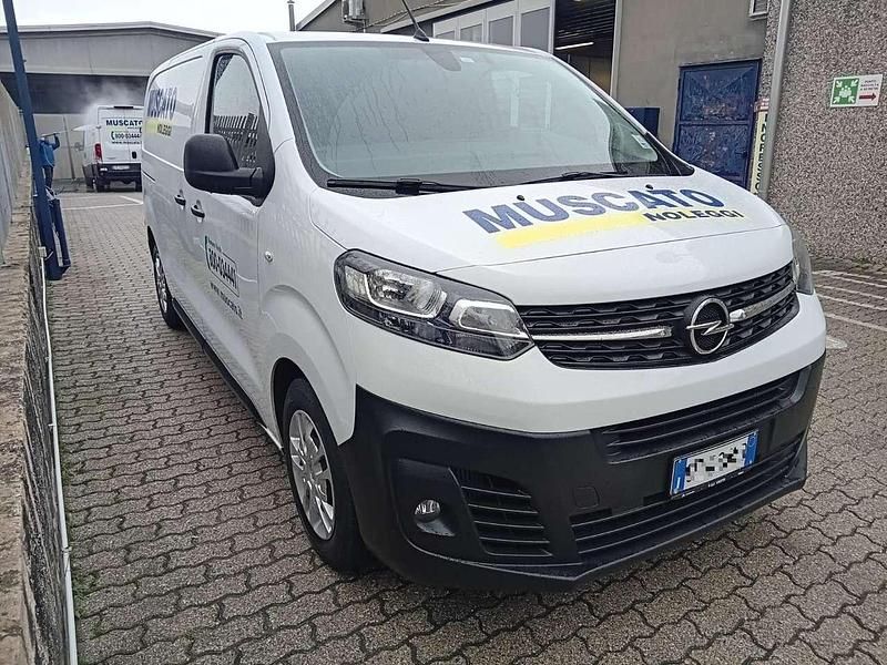 Usata Opel Vivaro Enjoy 144 CV (105 kW) 2023 Bianco Monovolume