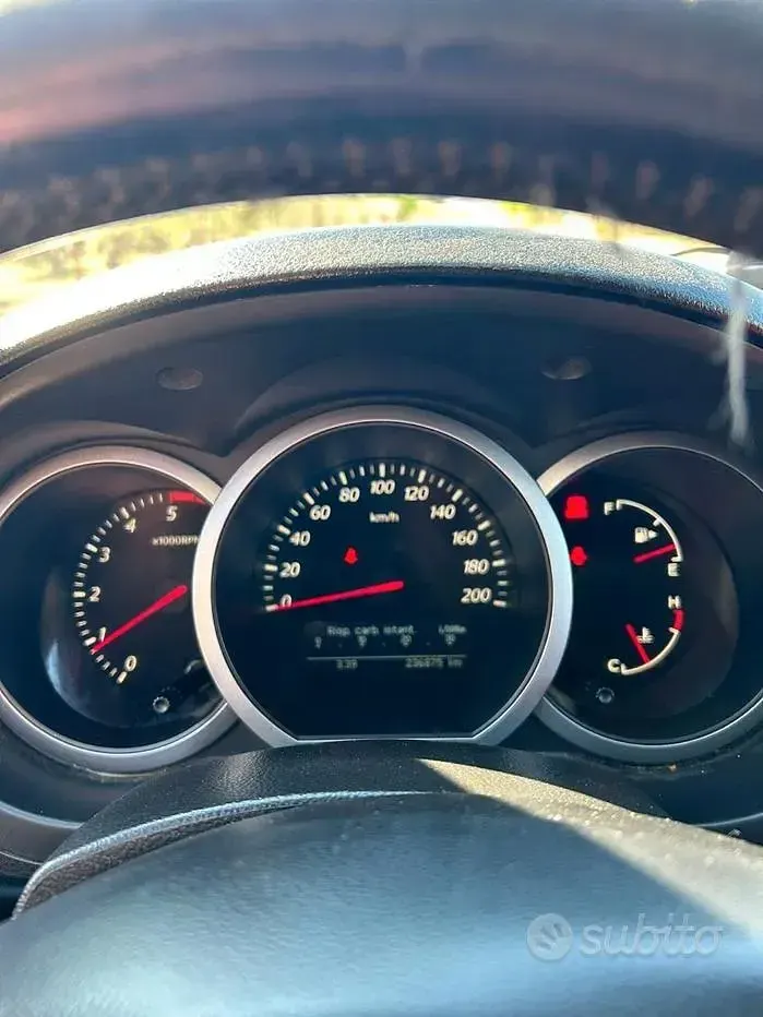 Usata Suzuki Vitara 129 CV (94 kW) 2011 Nero SUV