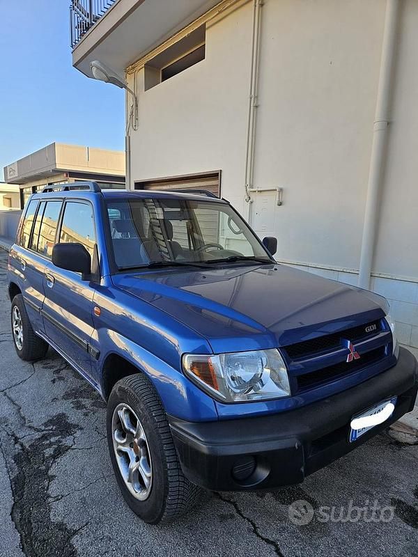 Usata Mitsubishi Pajero 129 CV (94 kW) 2002 Blu SUV