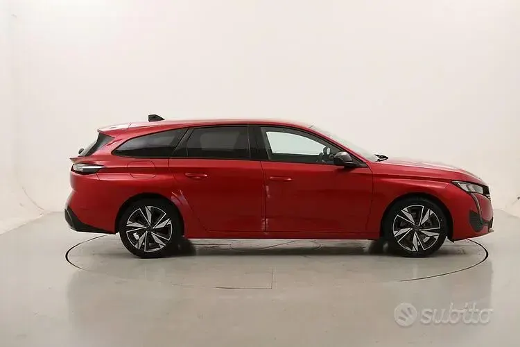 Usata Peugeot 308 SW Allure 131 CV (96 kW) 2022 Rosso Station wagon