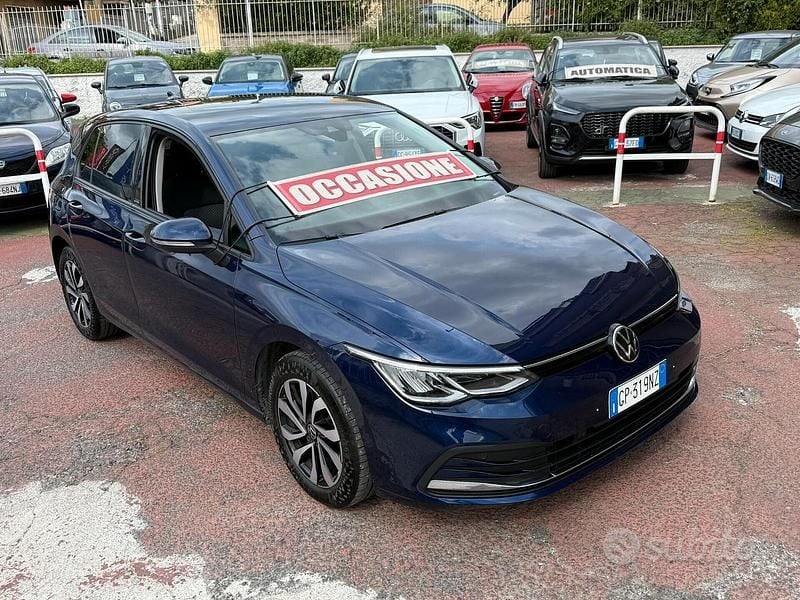 Usata VW Golf VIII 150 CV (110 kW) 2022 Blu Station wagon