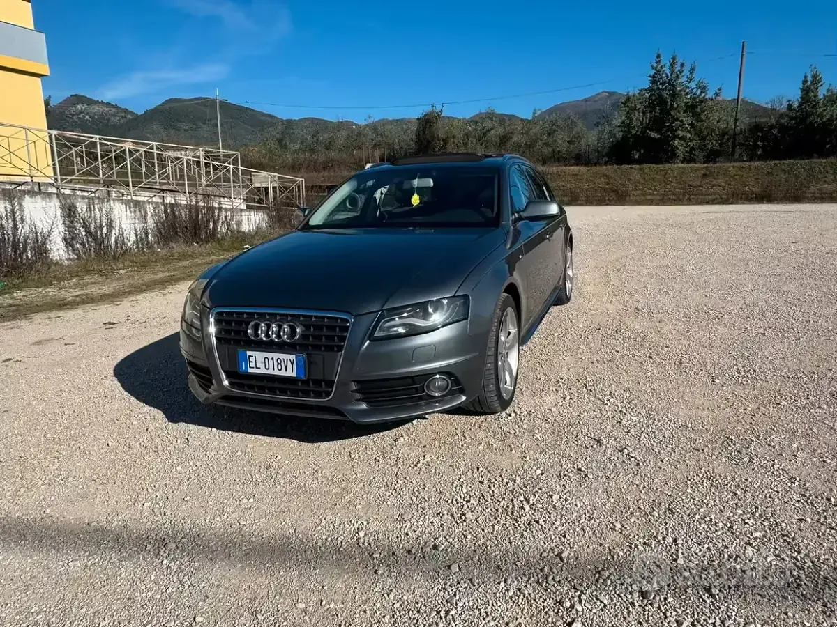 Usata Audi A4 Advanced Plus 170 CV (125 kW) 2012 Grigio Station wagon