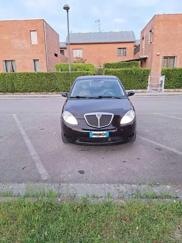 Usata Lancia Ypsilon 75 CV (55 kW) 2009 Utilitaria