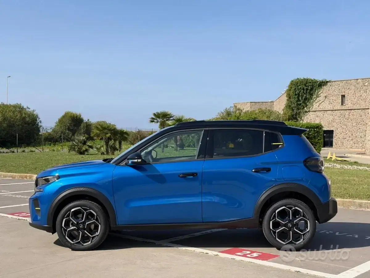 Nowe Citroën C3 101 KM (74 kW) 2026 Niebieski SUV
