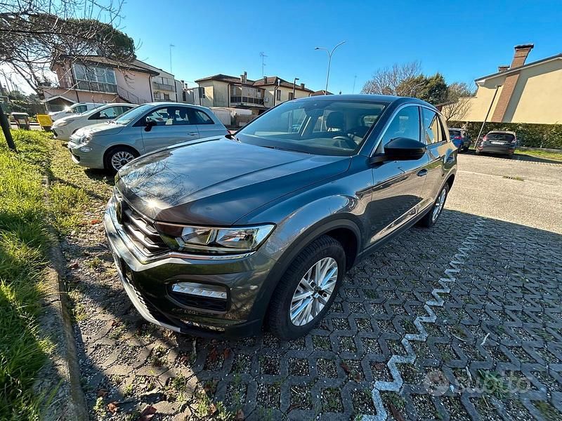 Usata VW T-Roc Advance 150 CV (110 kW) 2021 Grigio SUV