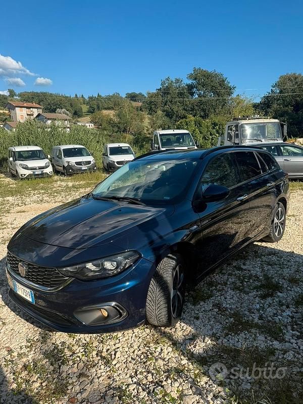 Usata Fiat Tipo 120 CV (88 kW) 2018 Blu Station wagon