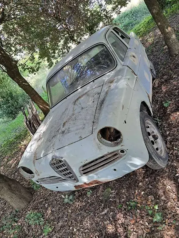 Usata Alfa Romeo Giulietta Ti 109 CV (80 kW) 1958 Blu/azzurro Berlina