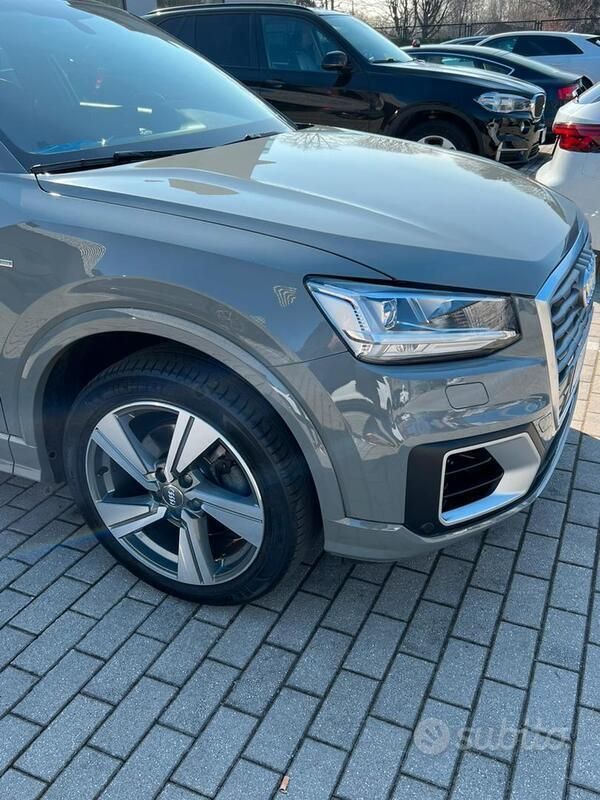 Usata Audi Q2 S-Line 116 CV (85 kW) 2018 Grigio SUV