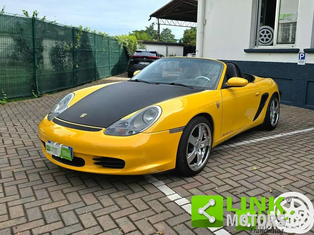 Usata Porsche 986 Boxster 260 CV (191 kW) 2003 Giallo Cabrio