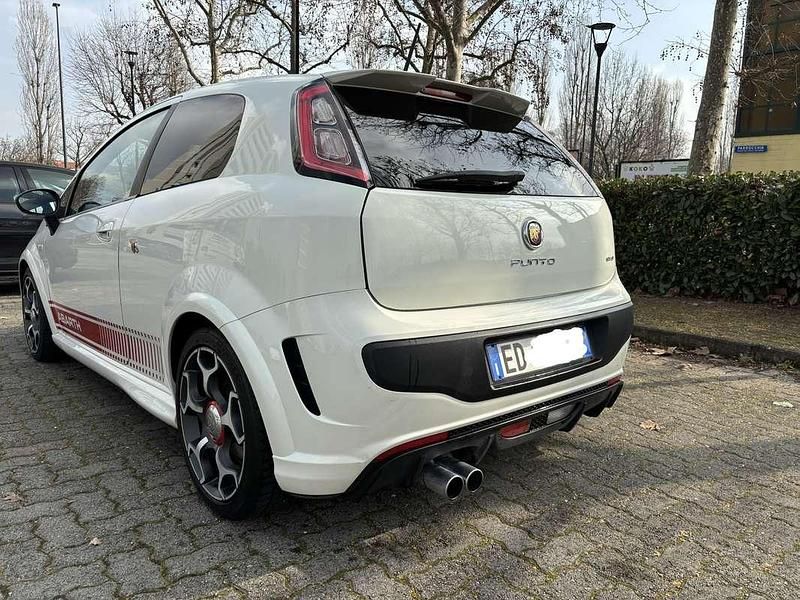 Usata Abarth Punto Evo 165 CV (121 kW) 2010 Bianco Utilitaria