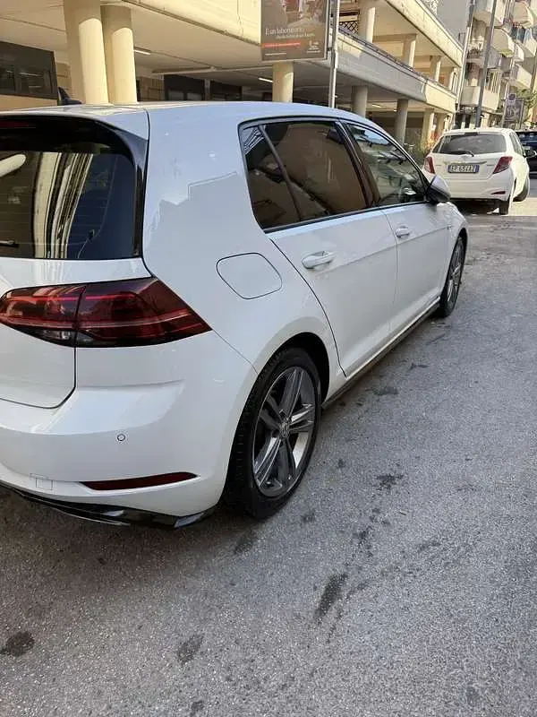 Usata VW Golf VII R-line 150 CV (110 kW) 2019 Berlina