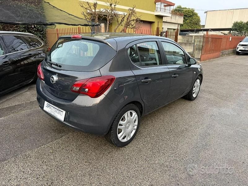 Usata Opel Corsa 90 CV (66 kW) 2016 Grigio Utilitaria