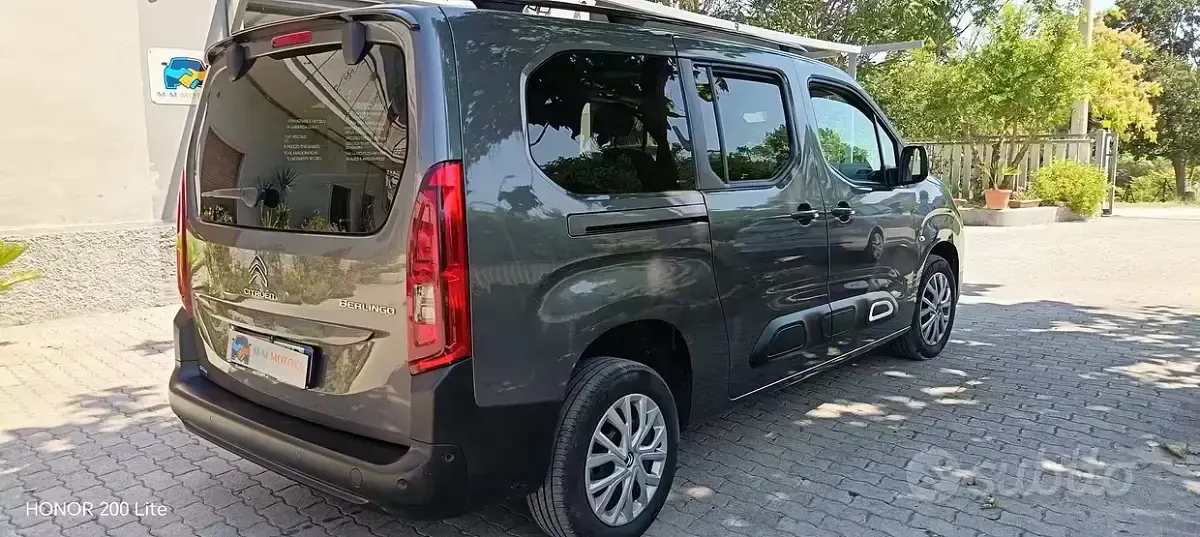 Usata Citroën Berlingo Feel 131 CV (96 kW) 2022 Grigio Monovolume