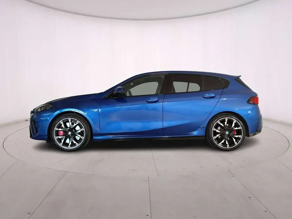 Usata BMW 118 M Sport 150 CV (110 kW) 2025 Portimao blue Utilitaria